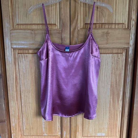 Old Navy Shimmering Mauve Camisole - Picture 1 of 8